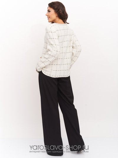 Вязаный женский жакет в молочном цвете