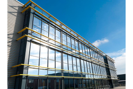 Остекление светопрозрачного фасада офиса. Москва