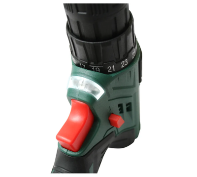 Дрель аккумуляторная FAVOURITE DC 1802 PROMO 18В, 2Ач, 30Нм Li-ion