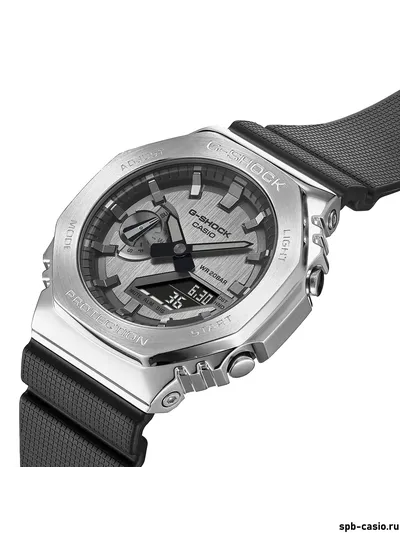 Часы Casio G-Shock GM-2100-1AER