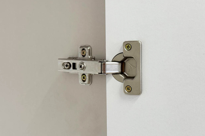 Спальня КАТРИН - Шкаф трехдверный 105.02