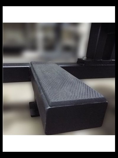 Стойка для пауэрлифтинга с жимовой скамьей AV131/80