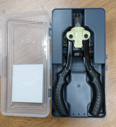 Заклёпочник универсальный двуручный для вытяжных и резьбовых заклёпок