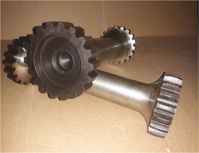 8.10.431 Валик карданный правый