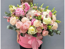 Огромная коробка с цветами "Созвездие красоты"