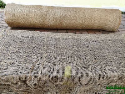 Мешковина джутовая  пл. 160гр/м2, рулон 100 метров, (ширина 110см) Бангладеш