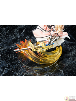 Фигурка 1/7 Иллиясвиль фон Айнцберн (Illyasviel Von Einzbern Saber)