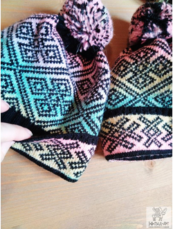 shapochka-kort-lov-severnoe-sianie