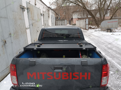 Жёсткая 3-секционная крышка на Mitsubishi L200 2024+