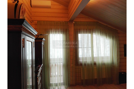 Нужно было переделать шторы в комнате юноши. Точнее сделать новые шторы.