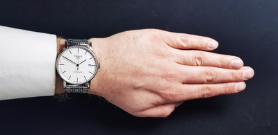 Швейцарские часы Tissot T109.407.11.031.00