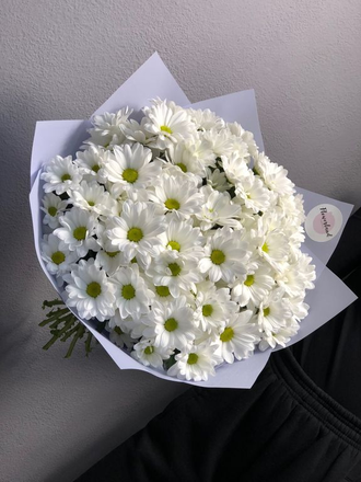 Букет из белых кустовых хризантем (укажите количество в параметрах)