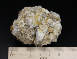 Халцедон, Кварц, Кальцит, Россия, Северный Кавказ, КЧР, Усть-Джегутинский район (54*40*37 мм, 69 г) №27156