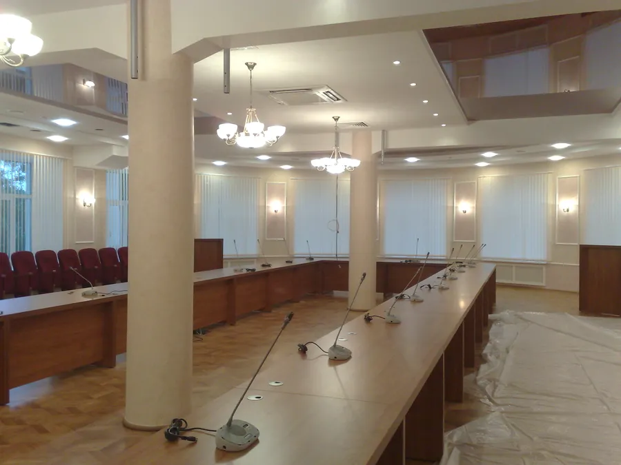 Зал заседаний ученого совета
Дек. Краска Асти-Небиа
