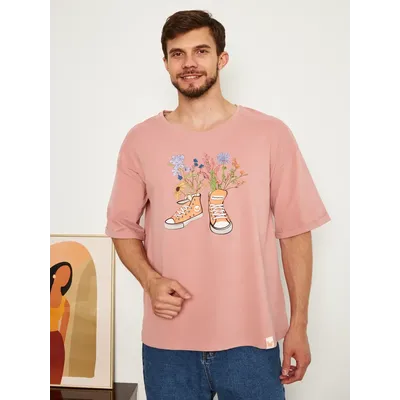 МУЖСКАЯ ФУТБОЛКА РОЗОВЫЙ "ЦВЕТОЧНЫЕ КЕДЫ"