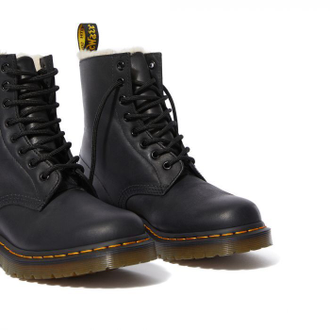 Black wyoming dr martens hotsell