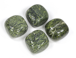 Змеевик, галтовка в ассортименте, Россия (21*22*15 мм, 16 г) №35265