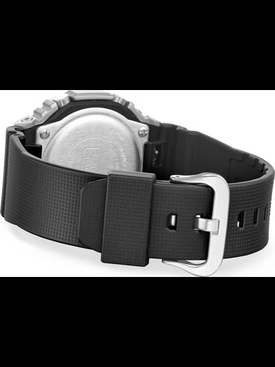 Часы Casio G-Shock GM-2100M-1A