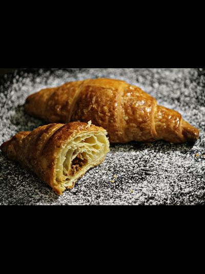 Круассан с Вареной сгущенкой (90 гр)