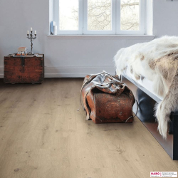 Декор ламината Haro Daily Edition Дуб Бреда Пуро 541338 в интерьере комнаты