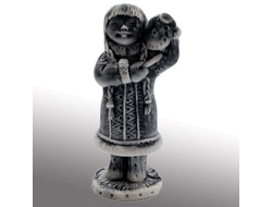 Девушка с бубном у уха маленькая.ОПТ