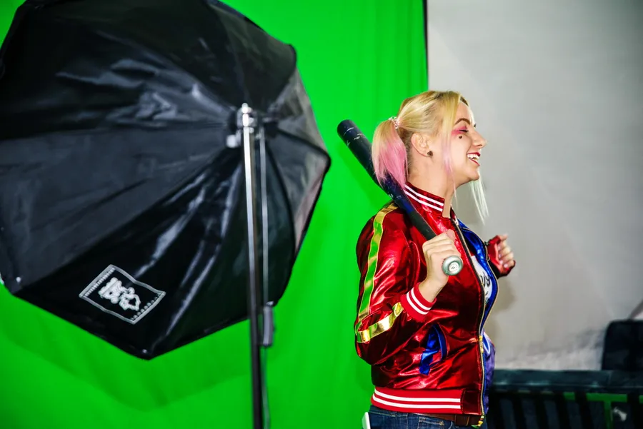 Новогодний кино корпоратив бэкстейдж съемки поздравления на хромакей