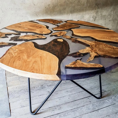 круглый стол из спила с рекой