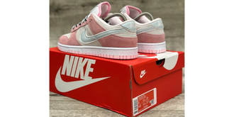Nike SB Dunk Low White Pink Grey