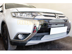 Защита радиатора Mitsubishi Outlander III 2015-2018 (3 части) chrome с парктроником PREMIUM