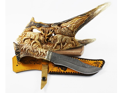 Нож из дамасской стали «Муромец» подарочный на подставке из кости