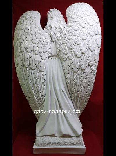 АНГЕЛА - древнегреческая богиня. Дочь Зевса и Геры. Избавляет от бед и опасностей. 110*75 см  27 кг  полистоун Россия  24896/010052* Скульптура не боится влаги и перепадов температур.