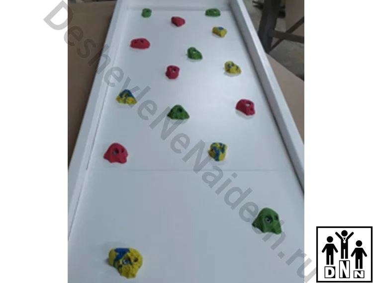 Скалодром к детскому спортивному комплексу