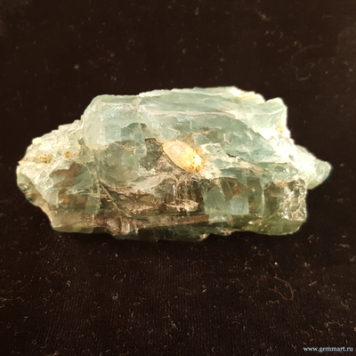 Кристалл фторапатита. 78*43*40мм.