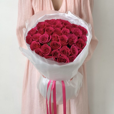 Букет из 35 розовых роз