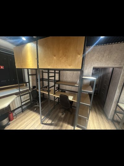 Коворкинг Студенческая, 21 | Стол 120 см+кладовка