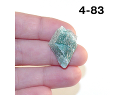 Авантюрин натуральный (необработанный) зеленый №4-83: 2,7г - 27*19*7мм