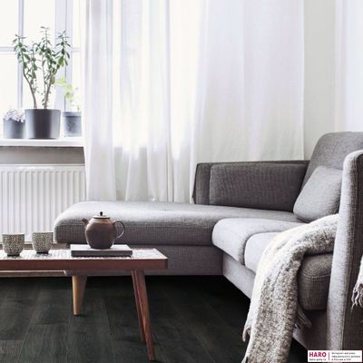 Ламинат Haro Tritty 200 Aqua Дуб Контура Черный 541554 33 класс толщина 8 мм с фаской 1.98 м2