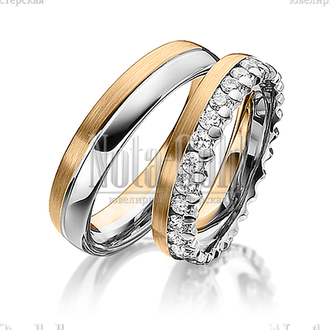 Обручальные кольца из жёлтого и белого золота с бриллиантами в женском кольце узкие с глянцевой и ше