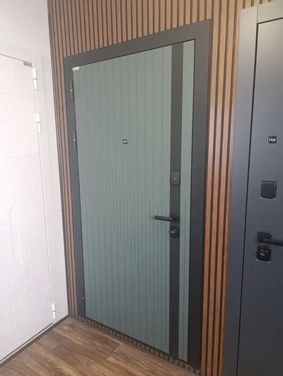 Стальная дверь   Чили. Заказная модель.