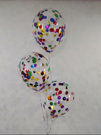 Воздушный шар с гелием с конфетти "Разноцветные круги" 30см