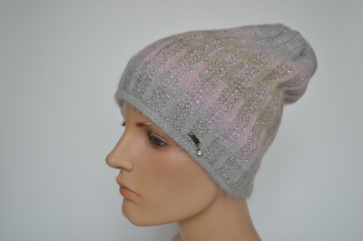 Розовая шапка Вицио