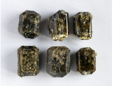 Вилуит, кристалл, в ассортименте, Якутия (12-13 мм, 2,1-3,6 г) №18716