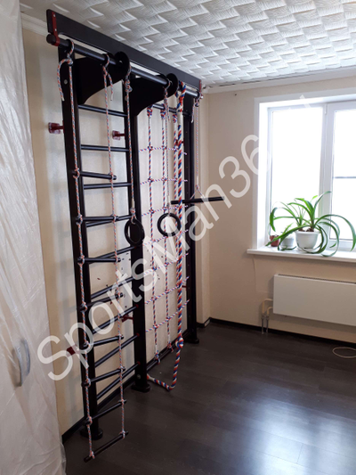 Спортивный комплекс KARUSSELL Bernhard, венке - вид сбоку