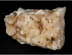 Стильбит, сросток кристаллов, Индия (72*60*35 мм, 132 г) №29856