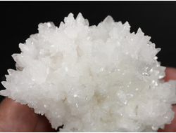 Арагонит белый, коллекционный образец, Мексика (74*65*42 мм, 191 г) №37727