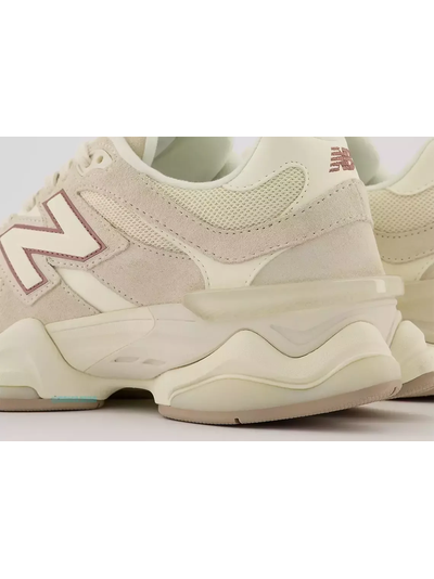 New Balance 9060 Cream женские