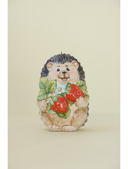 Ежик с земляникой