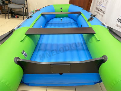 Моторная лодка Таймень NX 3600 НДНД PRO MAX синий/зеленый транец