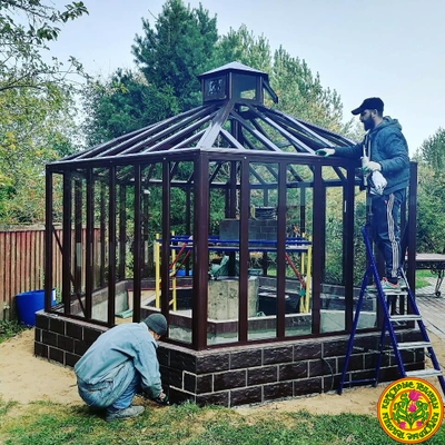 еплица ЛОНДОН в саду, алюминиевый каркас, прозрачные стеклянные стены