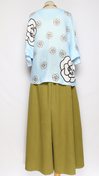 ДЖЕМПЕР ХЛОПОК "КИМОНО НАБИВНОЙ РИСУНОК" розы чёрные, ромашки